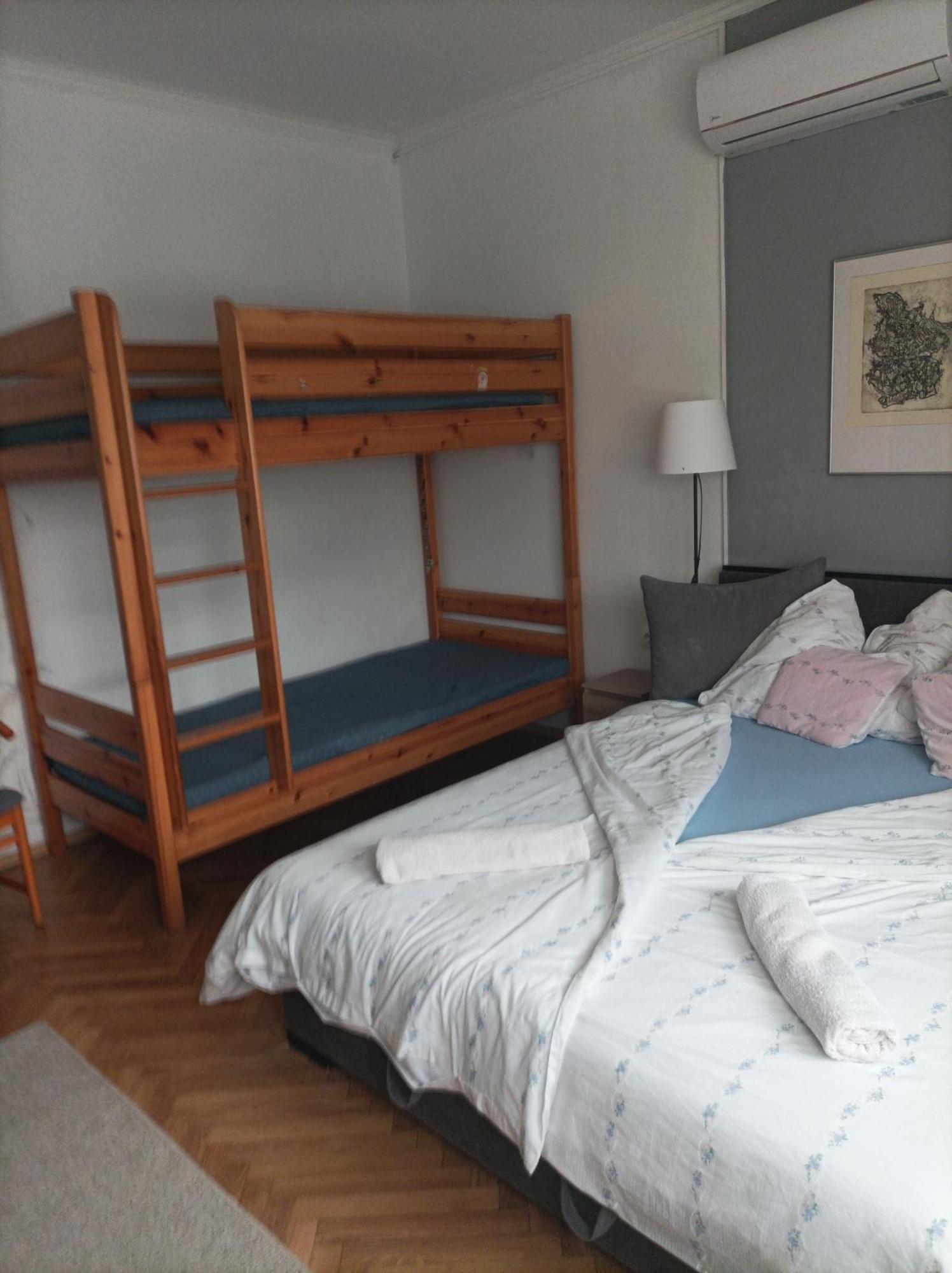 Csilla Apartman Balogunyom Eksteriør billede